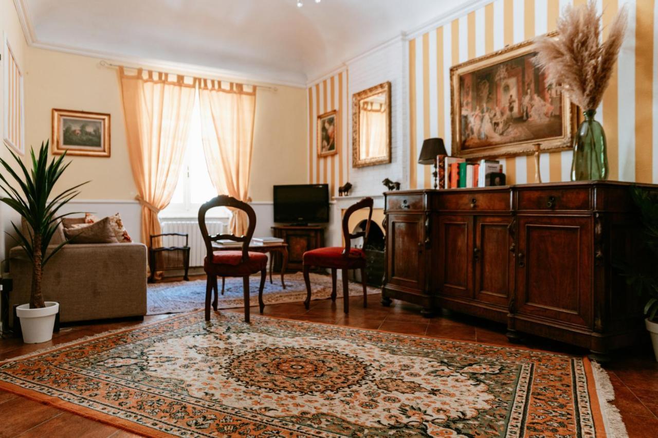 La Foresteria Di Palazzo Picedi Benettini Gasthof