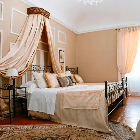 Hotel La Foresteria Di Palazzo Picedi Benettini à Sarzana Extérieur photo