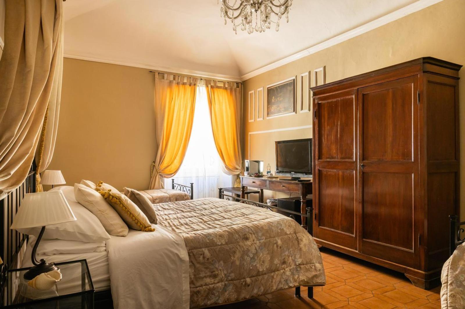 La Foresteria Di Palazzo Picedi Benettini Gasthof Sarzana